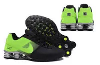 nike sportswear shox nz deliver baskets basses green